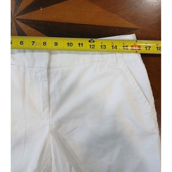 J Crew Weathered Classic Chino Short 3" White Classic Preppy Beach Size 6 Twill - Picture 5 of 8